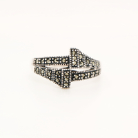 Ring Size: US 7.5 (AU P)